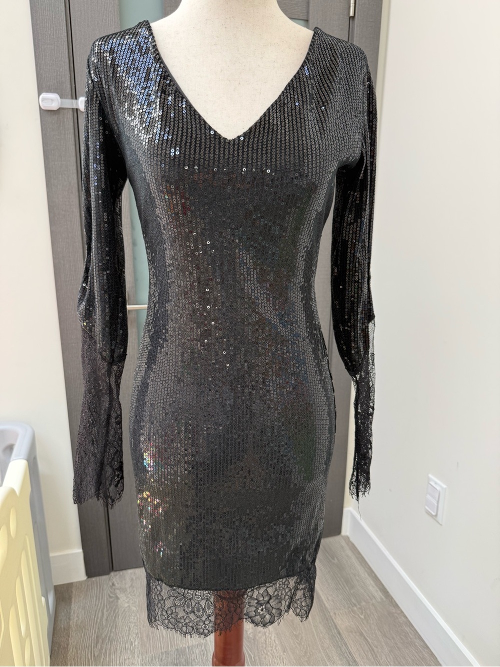 Black Sequin V-Neck Lace Hem Party Dress